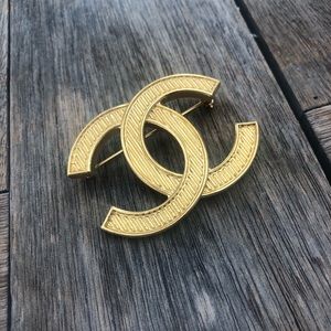 Vintage style CC logo brooch